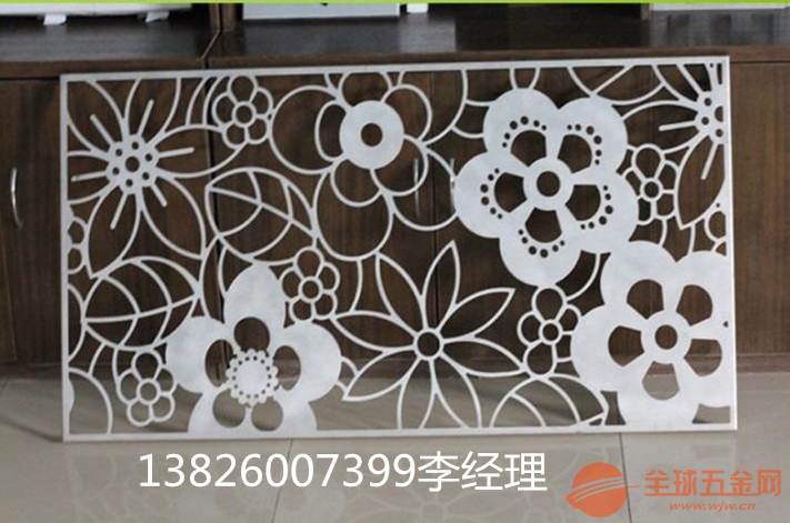 雕花铝窗花