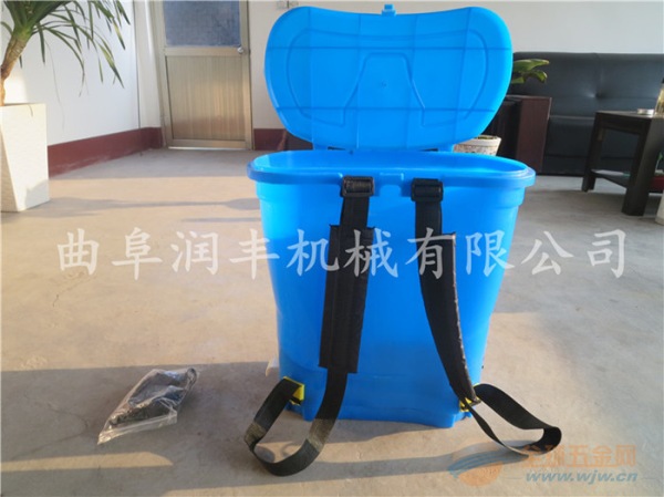 小型施肥机 背负式电动撒肥机 推车式施肥机