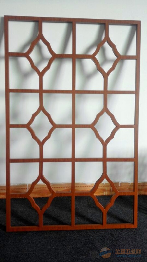 雕花铝天花板