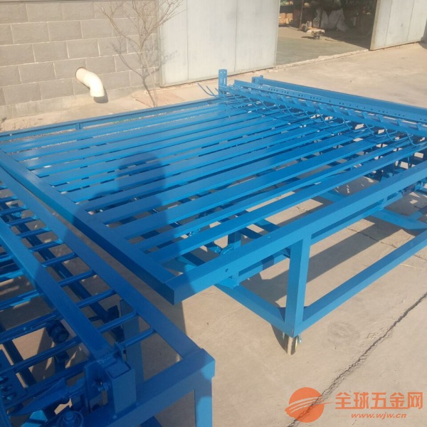 自动进料草帘机 一人操作草帘机价格 纺织器材