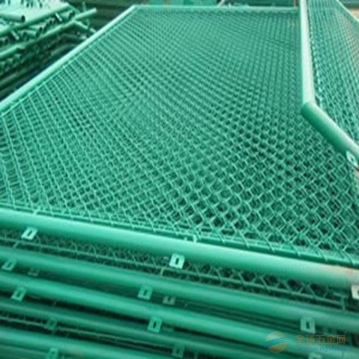 勾花护栏网 公路勾花护栏网 体育场勾花护栏网动物园勾花护栏网 勾花护栏网