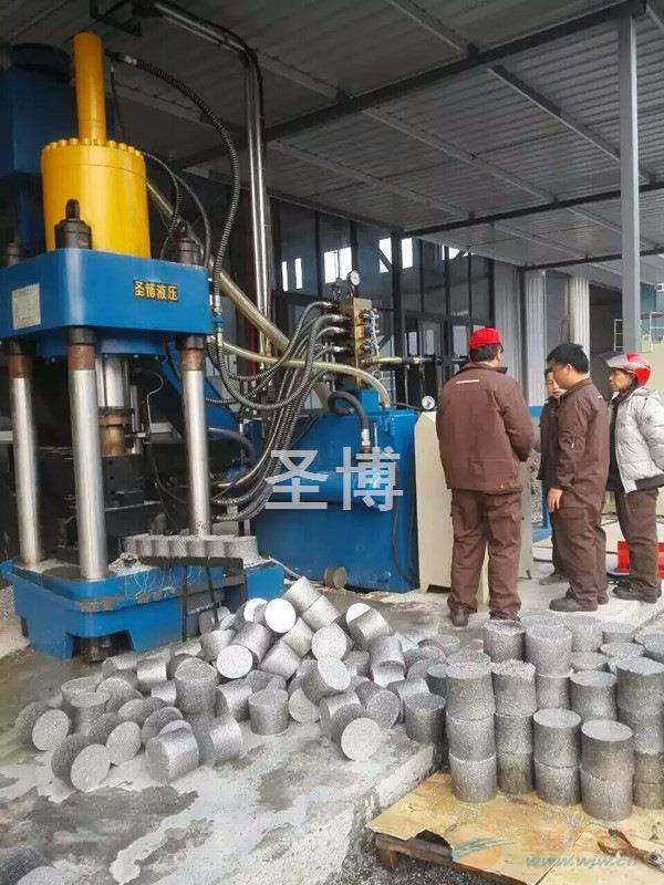 厂家特价江阴500吨铝箔压块机,X质铝屑压块机圣博研发 打包压块液压机