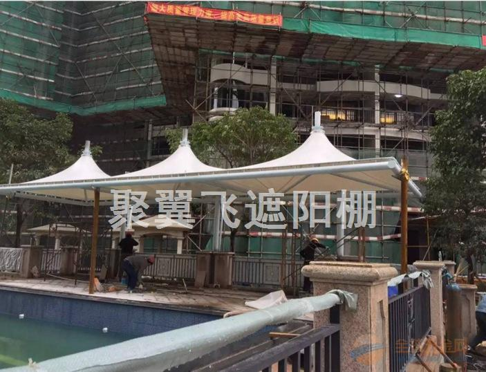 【PVC简易车棚,PVDF张拉膜车棚】那种车棚好?