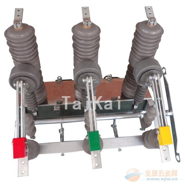 供应10KV真空断路器 ZW32-12柱上开关 ZW32真空断路器