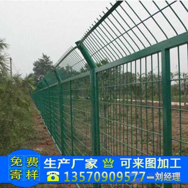 护栏网 韶关厂家批发边框防护网 江门带弯头直框各种规格可定制 护栏网