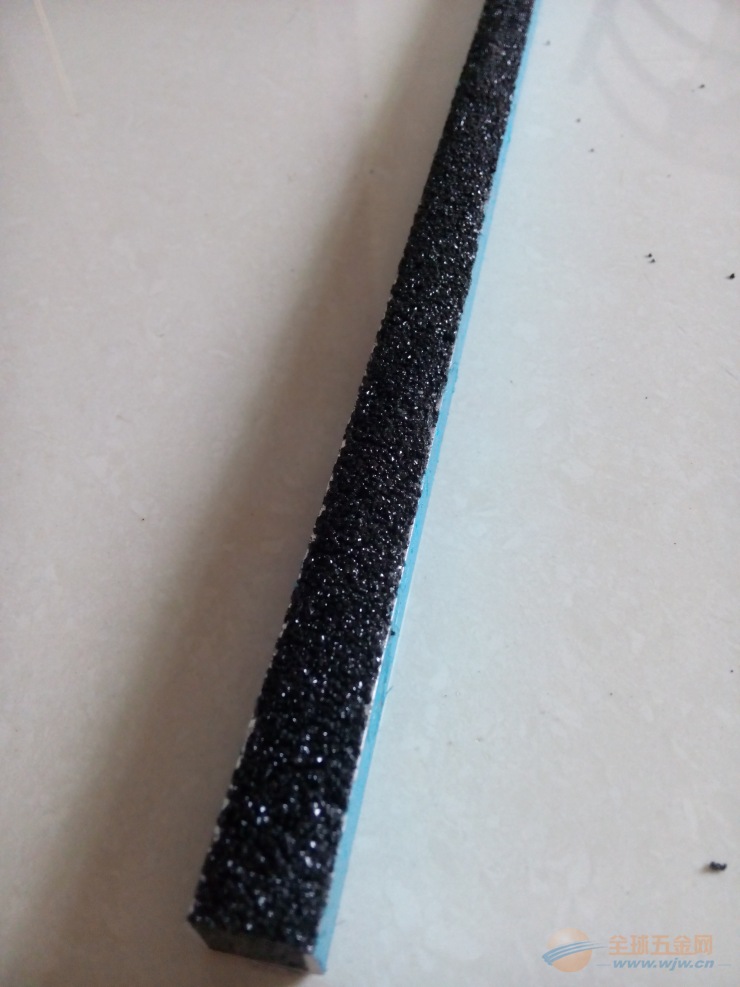 河南金刚砂防滑条销售各种规格 金刚砂防滑条