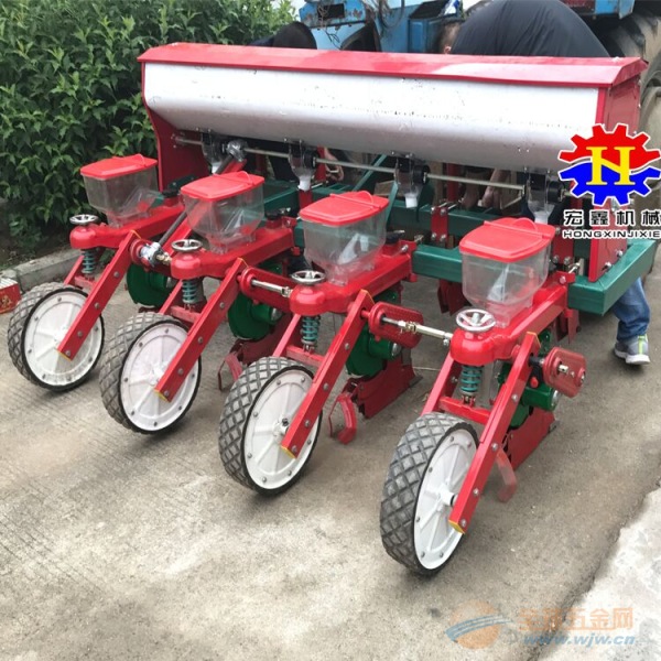 油菜播种机价格 播种机供货商 花生覆膜膜上播种机 多功能精播机