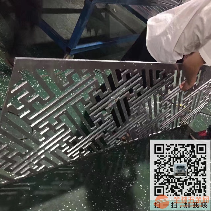 阳台焊接铝窗花装修图片 阳台焊接铝窗花装修图片