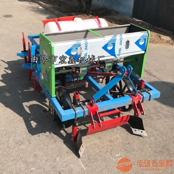 花生播种覆膜机图片西平膜上打眼花生点播机厂家 花生播种覆膜机图片西平膜上打眼花生点播机厂家