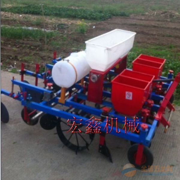 自走式起垄覆膜机?孝义 土豆喷药覆膜机 自走式起垄覆膜机?孝义 土豆喷药覆膜机