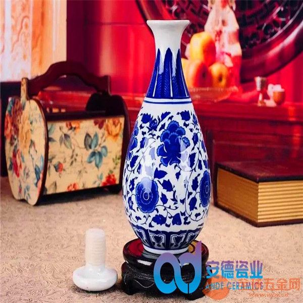 青花酒瓶 陶瓷酒瓶 纪念品、礼品