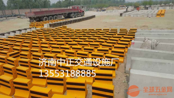 供应六安水泥墩厂家-水泥墩批发-水泥墩价格多少钱 道路减速设备